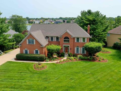 15423 Roscommon Ln, Granger, IN 46530 photo 1