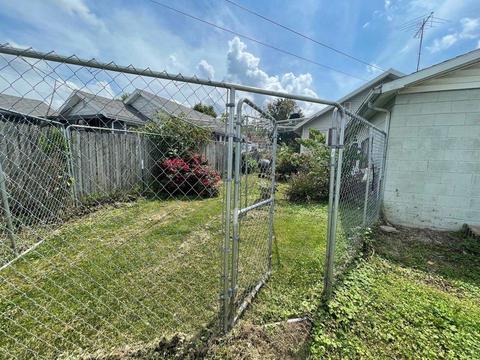 910 E Broadway St, Princeton, IN 47670 photo 18