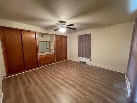 910 E Broadway St, Princeton, IN 47670 photo 5