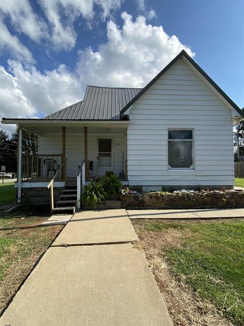 328 Wells Ave, Mitchell, IN 47446 photo 1