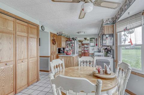 13808 Feighner Rd, Yoder, IN 46798 photo 17
