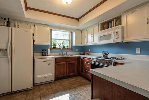 1347 E Browning Ct, Bloomington, IN 47401 photo 5
