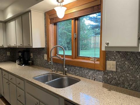 2504 E Covenanter Dr, Bloomington, IN 47401 photo 9