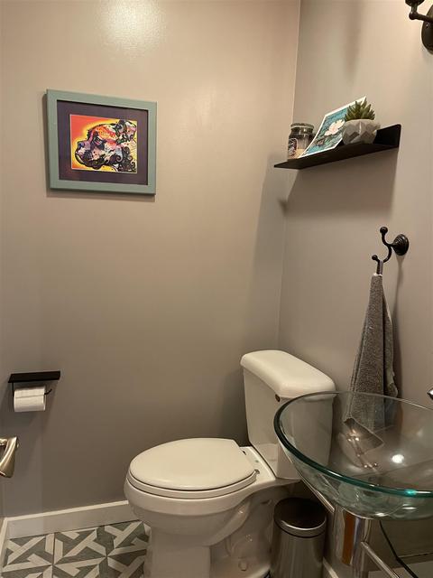 2504 E Covenanter Dr, Bloomington, IN 47401 photo 15