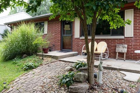 4310 E Hector Dr, Bloomington, IN 47408 photo 2