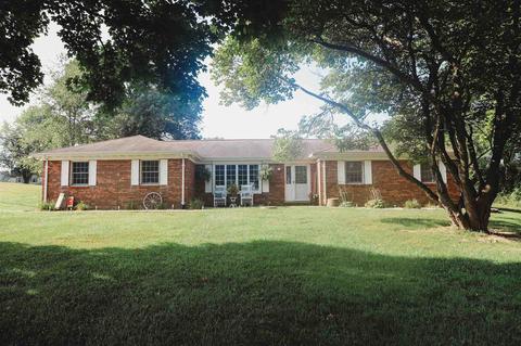 1670 E Furnace Rd, Bloomfield, IN 47424 photo 1
