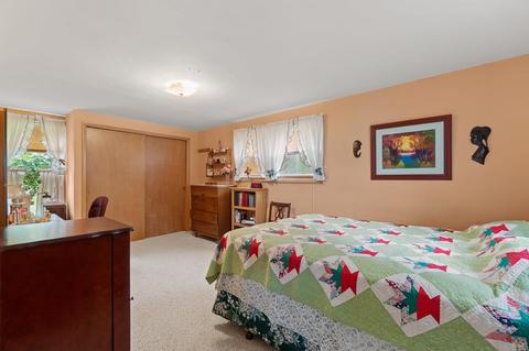 312 E High St, Garrett, IN 46738 photo 5