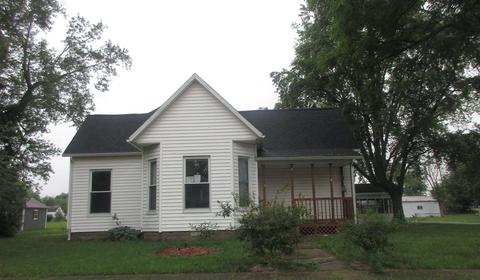 235 W Cedar St, Sumner, IL 62466 photo 1