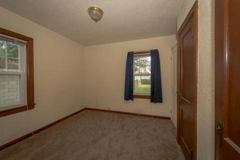 704 E 4th St, Fowler, IN 47944 photo 8