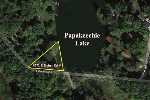 8772 E Koher Rd, Syracuse, IN 46567 photo 2
