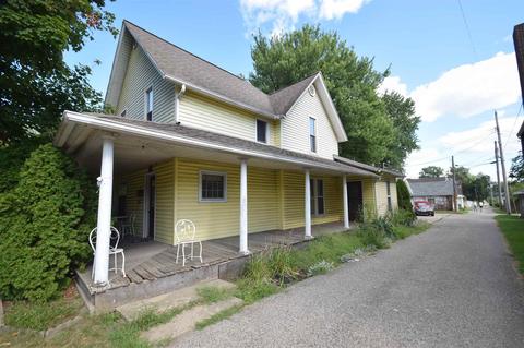 205 E Main St, Syracuse, IN 46567 photo 2