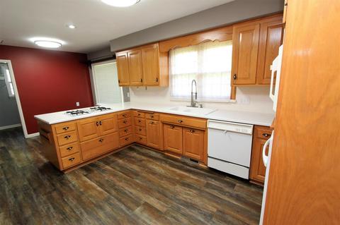 210 E Clark St, Flora, IN 46929 photo 6
