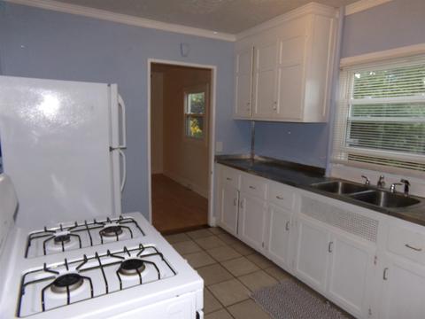 1002 E Fairview Ave, South Bend, IN 46614 photo 5