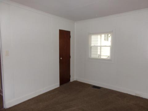 1002 E Fairview Ave, South Bend, IN 46614 photo 7