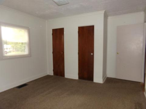 1002 E Fairview Ave, South Bend, IN 46614 photo 9