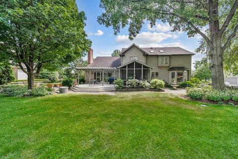 51555 Fox Pointe Ln, Granger, IN 46530 photo 2