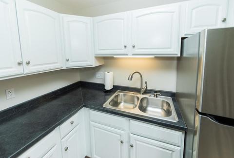512 S Hickory Dr, Bloomington, IN 47403 photo 8