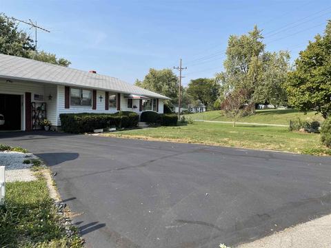1205 E 32nd St, Marion, IN 46953 photo 3