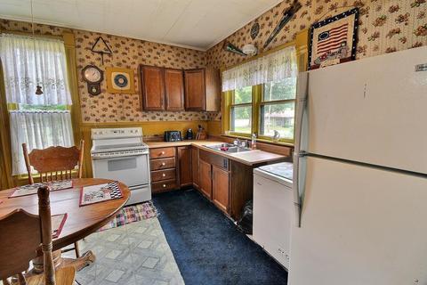 322 E Main St, Delphi, IN 46923 photo 8