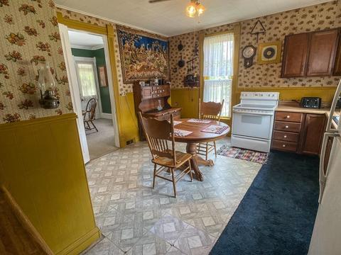 322 E Main St, Delphi, IN 46923 photo 9