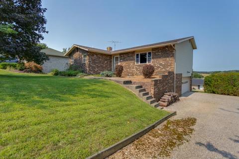712 E 21st St, Ferdinand, IN 47532 photo 2