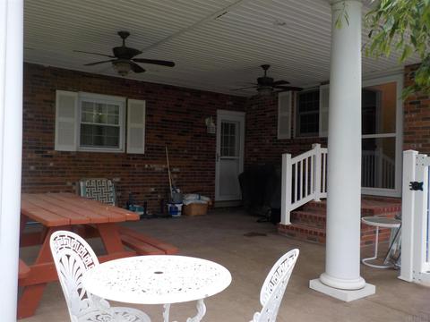 69 E Todd Dr, Washington, IN 47501 photo 7