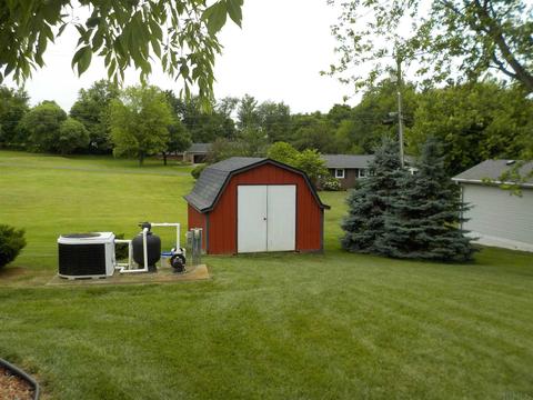 69 E Todd Dr, Washington, IN 47501 photo 8