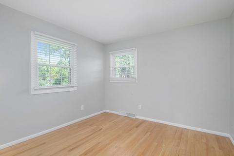 16677 Valley Forge Ln, Granger, IN 46530 photo 13
