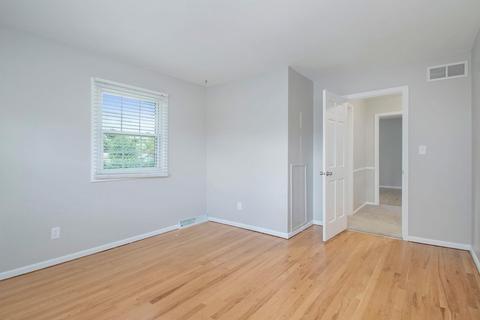 16677 Valley Forge Ln, Granger, IN 46530 photo 11
