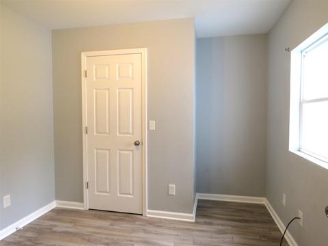69 11th St, Covington, IN 47932 photo 9