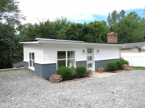 69 11th St, Covington, IN 47932 photo 1