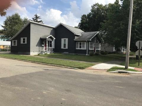 422 6th St, Covington, IN 47932 photo 1