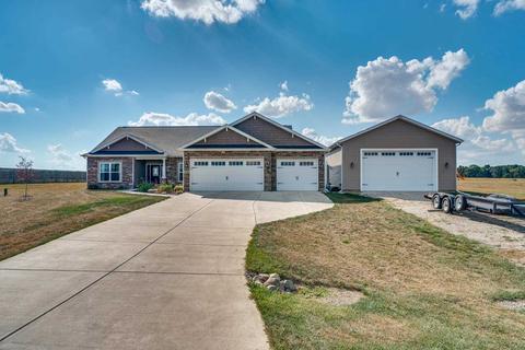 3282 Charlais Cir, Delphi, IN 46923 photo 1