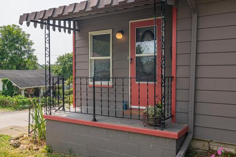 505 E Southern Dr, Bloomington, IN 47401 photo 2