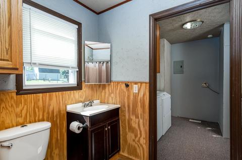 122 W Warren St, Mitchell, IN 47446 photo 13