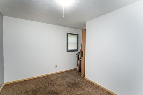 122 W Warren St, Mitchell, IN 47446 photo 12