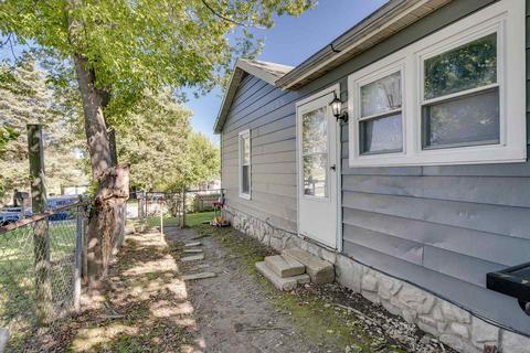 122 W Warren St, Mitchell, IN 47446 photo 3