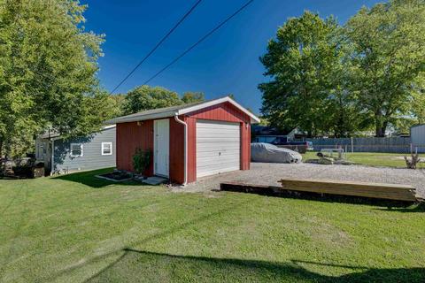 122 W Warren St, Mitchell, IN 47446 photo 7
