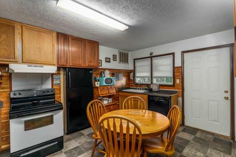 122 W Warren St, Mitchell, IN 47446 photo 10