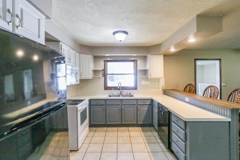 8909 Eby Rd, Fort Wayne, IN 46835 photo 6