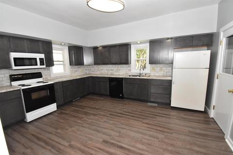 507 E 2nd St, Fowler, IN 47944 photo 4