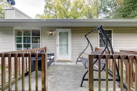 896 E Chambers Pike, Bloomington, IN 47408 photo 3