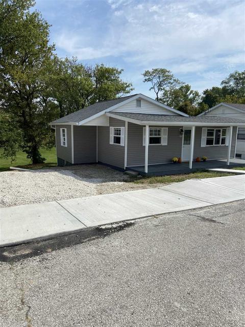 2618 U St, Bedford, IN 47421 photo 3