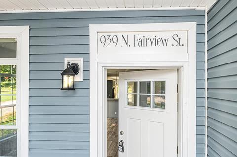 939 N Fairview St, Bloomington, IN 47402 photo 2