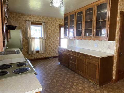 406 E 15th St, Jasper, IN 47546 photo 7