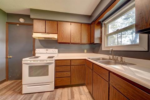 315 E Walnut St, Waterloo, IN 46793 photo 11