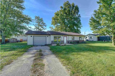 315 E Walnut St, Waterloo, IN 46793 photo 3