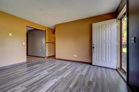 315 E Walnut St, Waterloo, IN 46793 photo 13