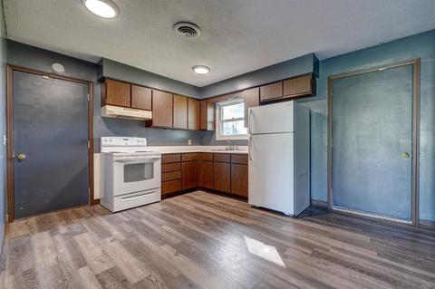 315 E Walnut St, Waterloo, IN 46793 photo 10