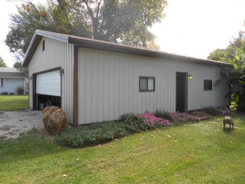 309 E Race St, Odon, IN 47562 photo 7
